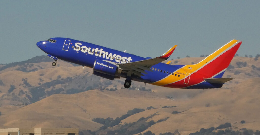 A Southwest Airlines Boeing 737 taking off from San Jose