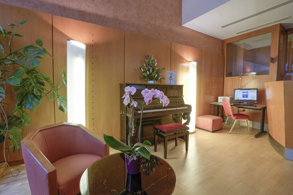 A hotel lobby with a small business center