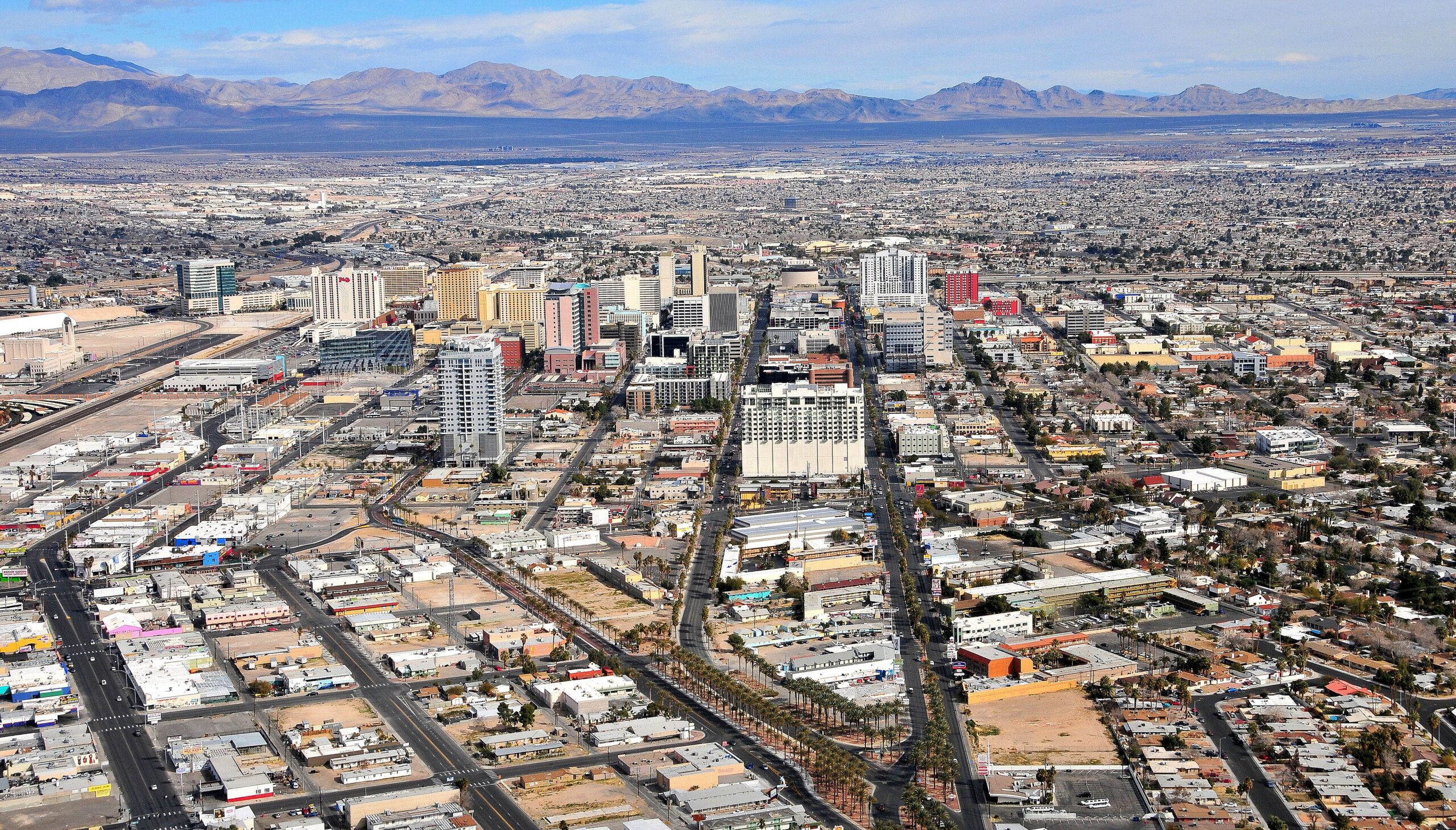 Cheap flights, hotels, and car rentals to Las Vegas with TicketScanner