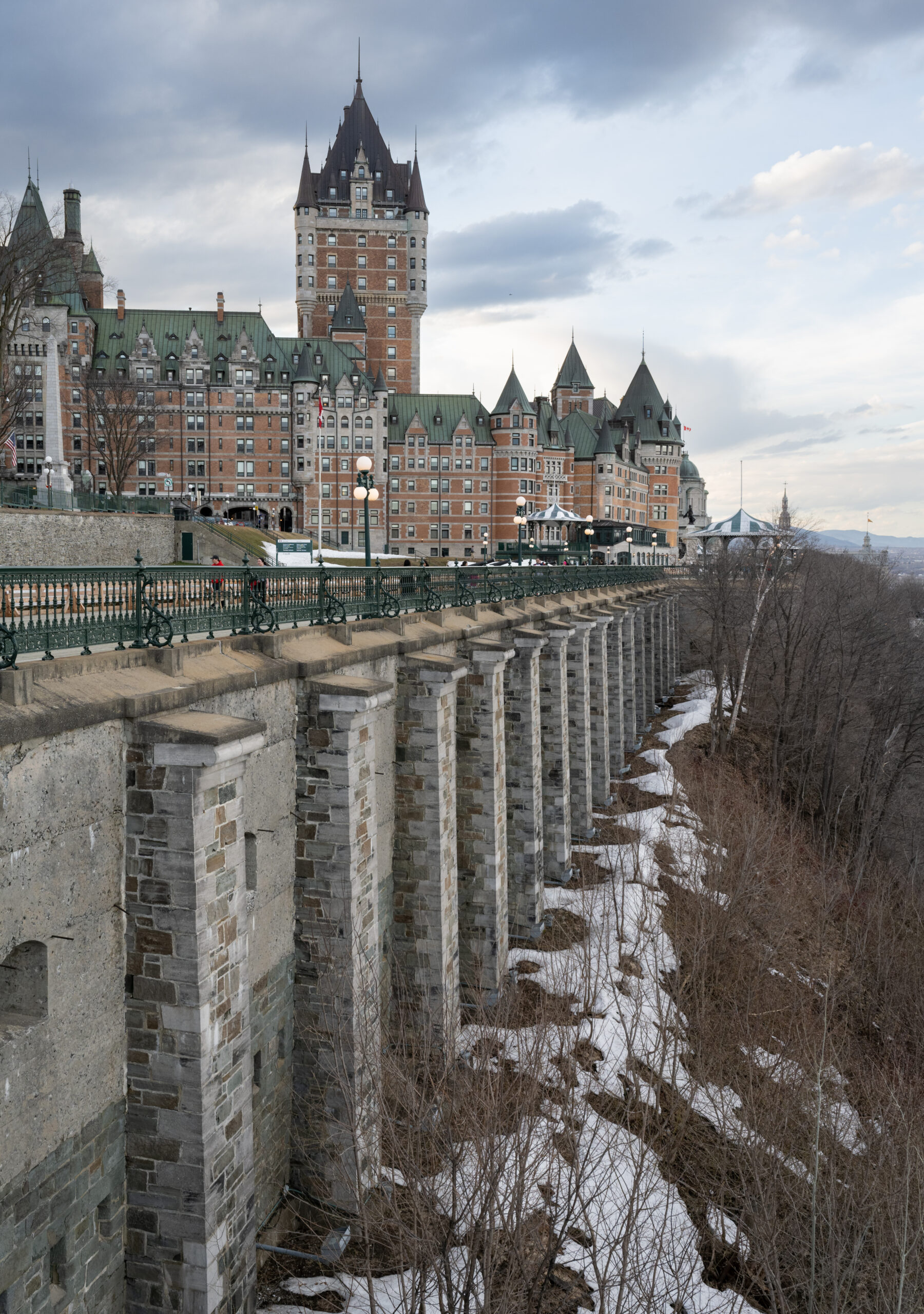 Quebec City: Should You Rent a Car or Rely on Public Transit?