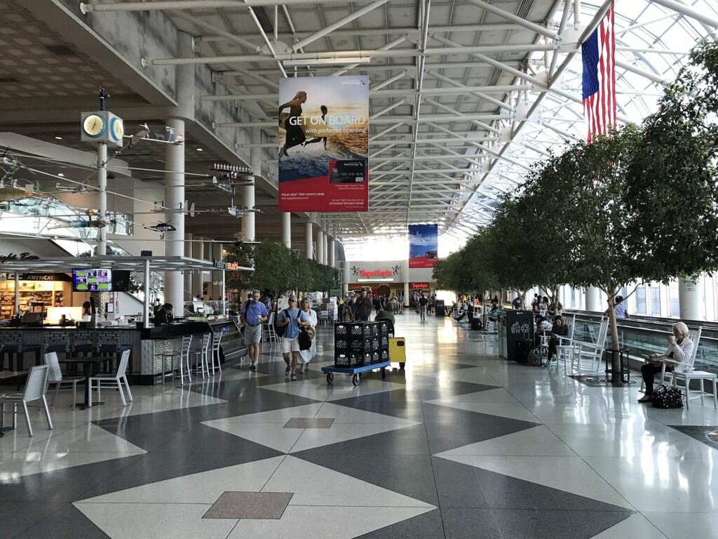 The central atrium of the terminal at Charlotte Douglas International Airport (CLT)