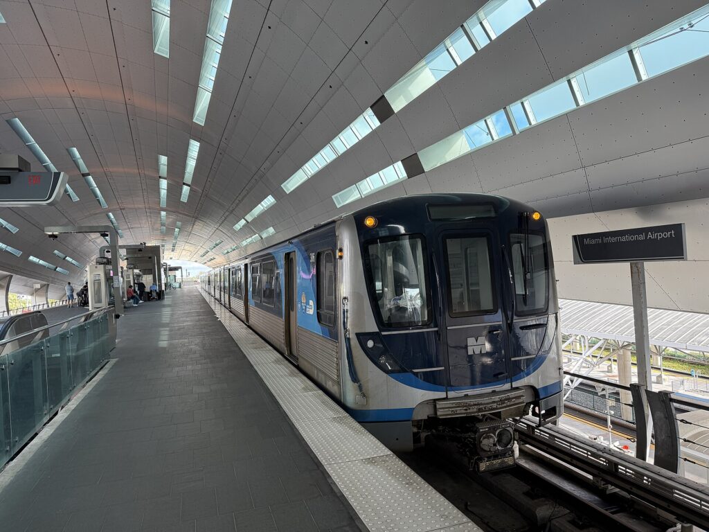 A Miami-Dade Metrorail train on the elevated line