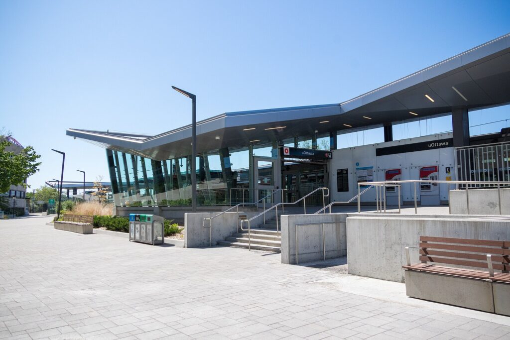 uOttawa station on the O-Train Confederation Line in Ottawa