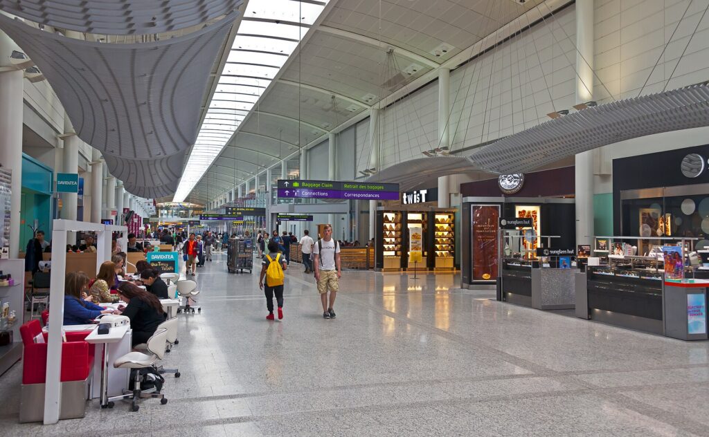 Terminal 1 at Toronto Pearson International Airport (YYZ)